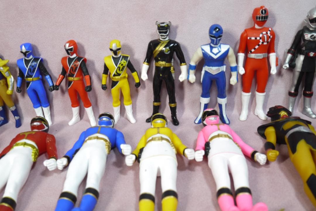 スーパー戦隊シリーズ　ソフビヒーロー　など　67体