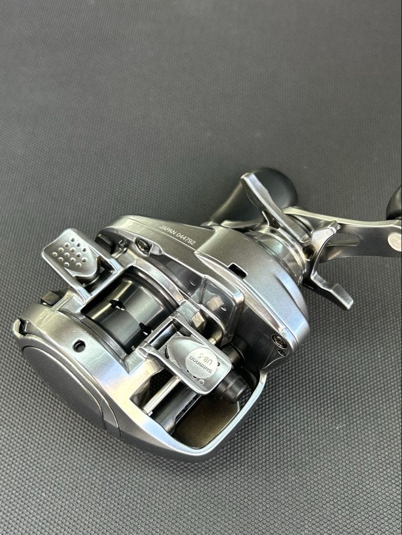リール SHIMANO nium SHALLOW EDITION HC