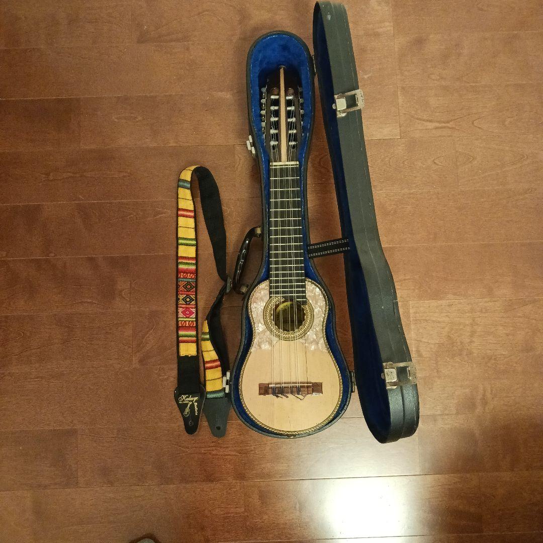 チャランゴ　ストラップ・ケース付き