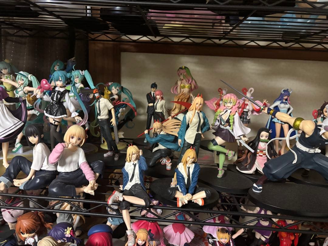 最終値下げキャラクターフィギュア127体まとめ売り