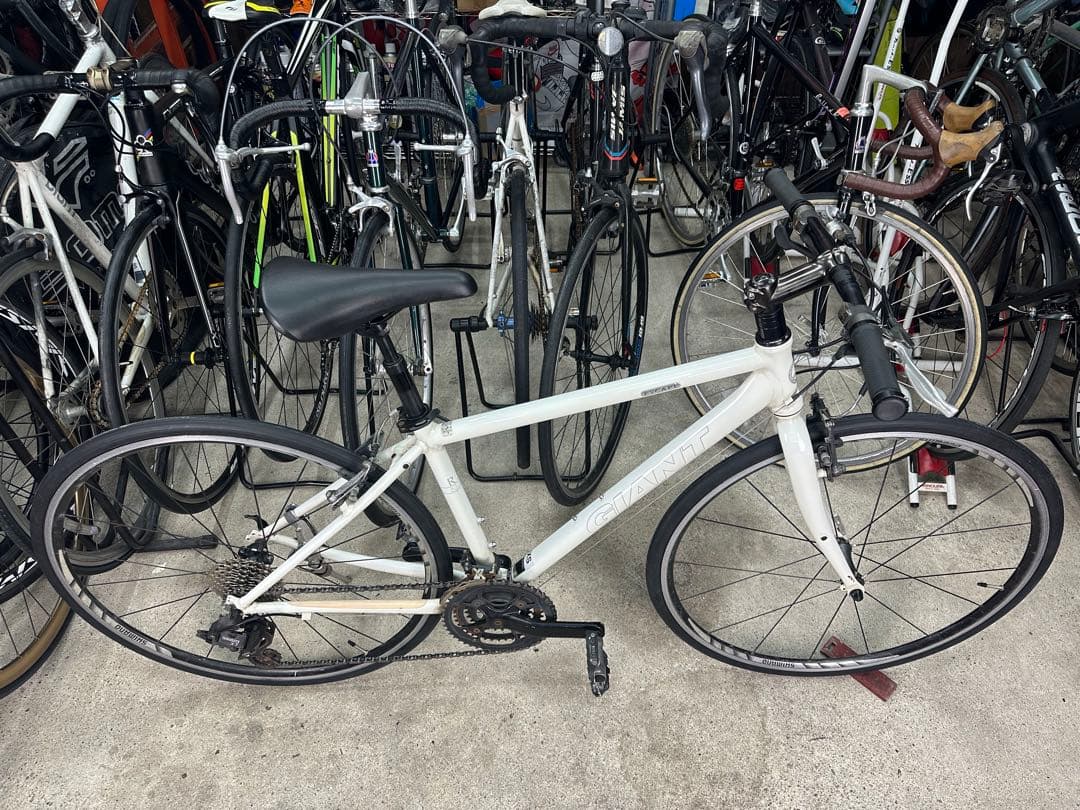 エスケープR3.1基本分解発送送料無料！近県の方完成車直接配送等ご相談ください！