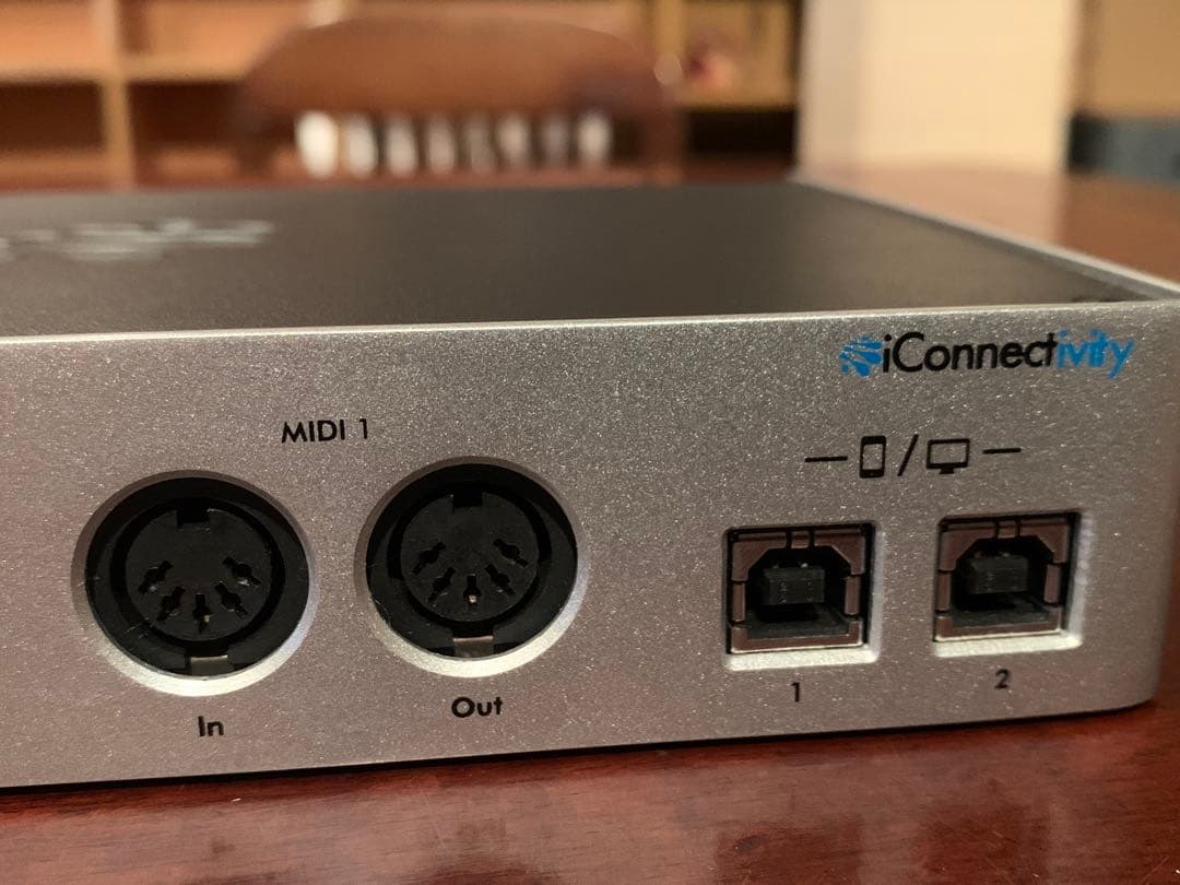 DTM・DAW iConnect MIDI4+ Lightning Edition