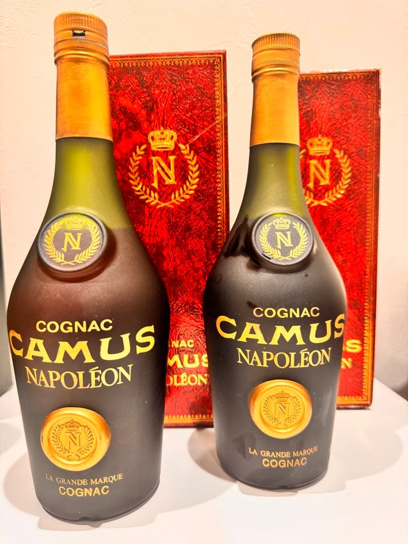 CAMUS NAPOLÉON コニャック 700ml ボックス付き