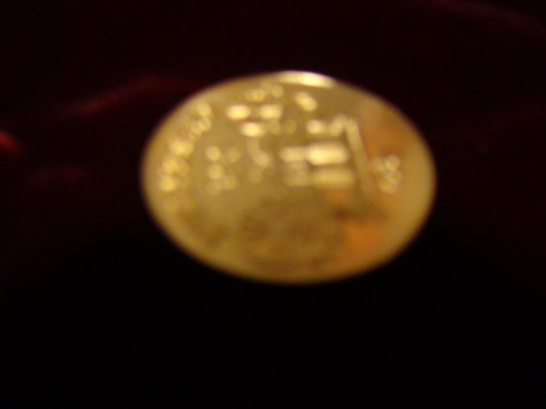 昭和天皇 御在位五十年記念メダル 新品未使用 !。