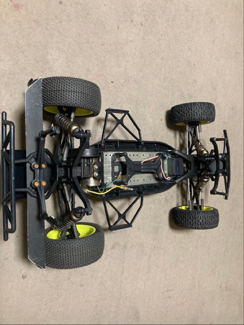 【シャーシ】京商 1/10 アルティマS/C6 【ボディ】トラクサス スラッシュ