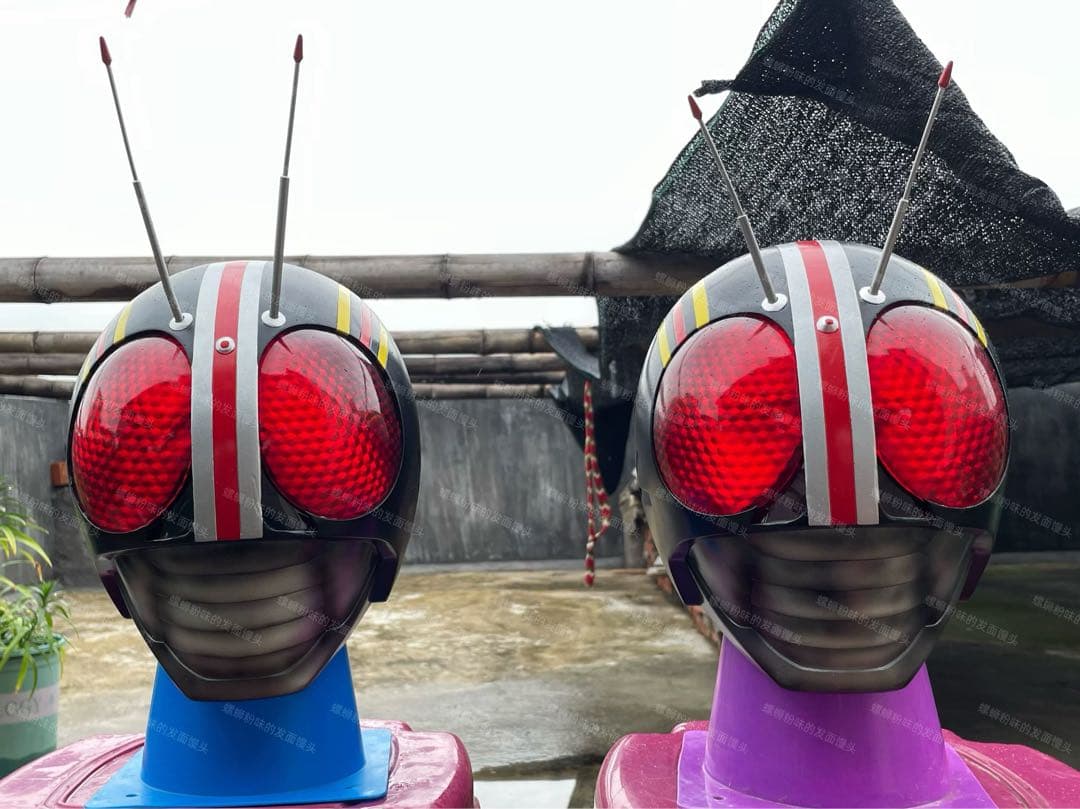 【美品】【未使用】マスク　アトラク　コスプレ　仮面ライダー 1/1プロップ