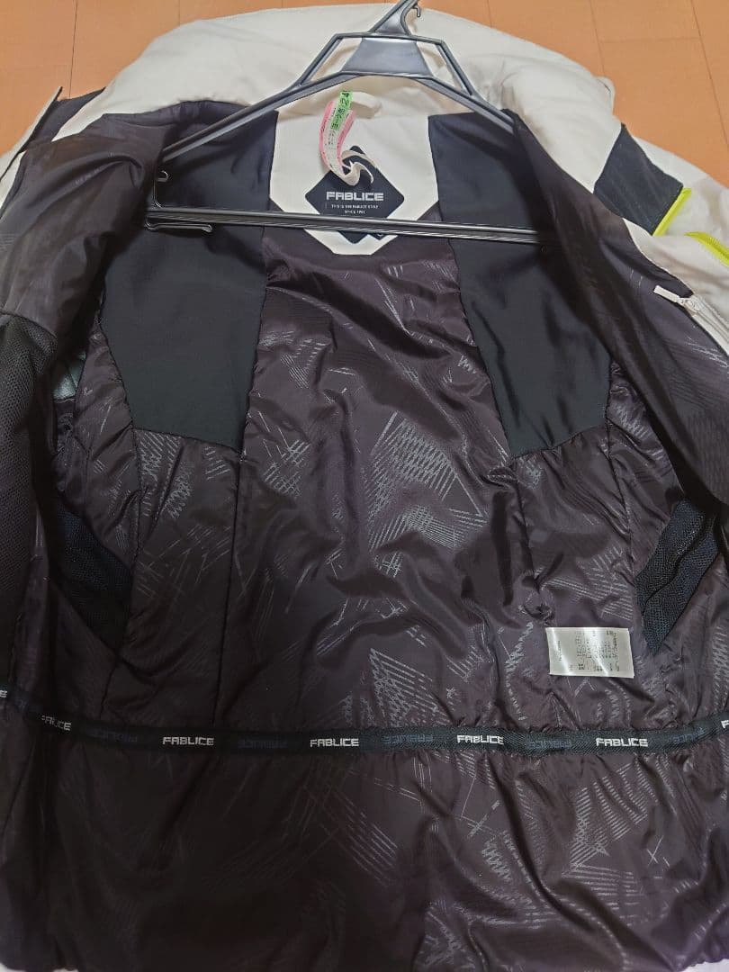 ファブリス　スキーウェアセット ホワイト