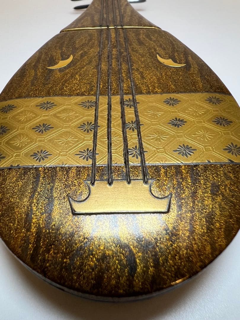 香道具 超絶技巧の時代漆芸　明治時代 本金蒔絵琵琶形香合 時代箱 香道具　金蒔絵