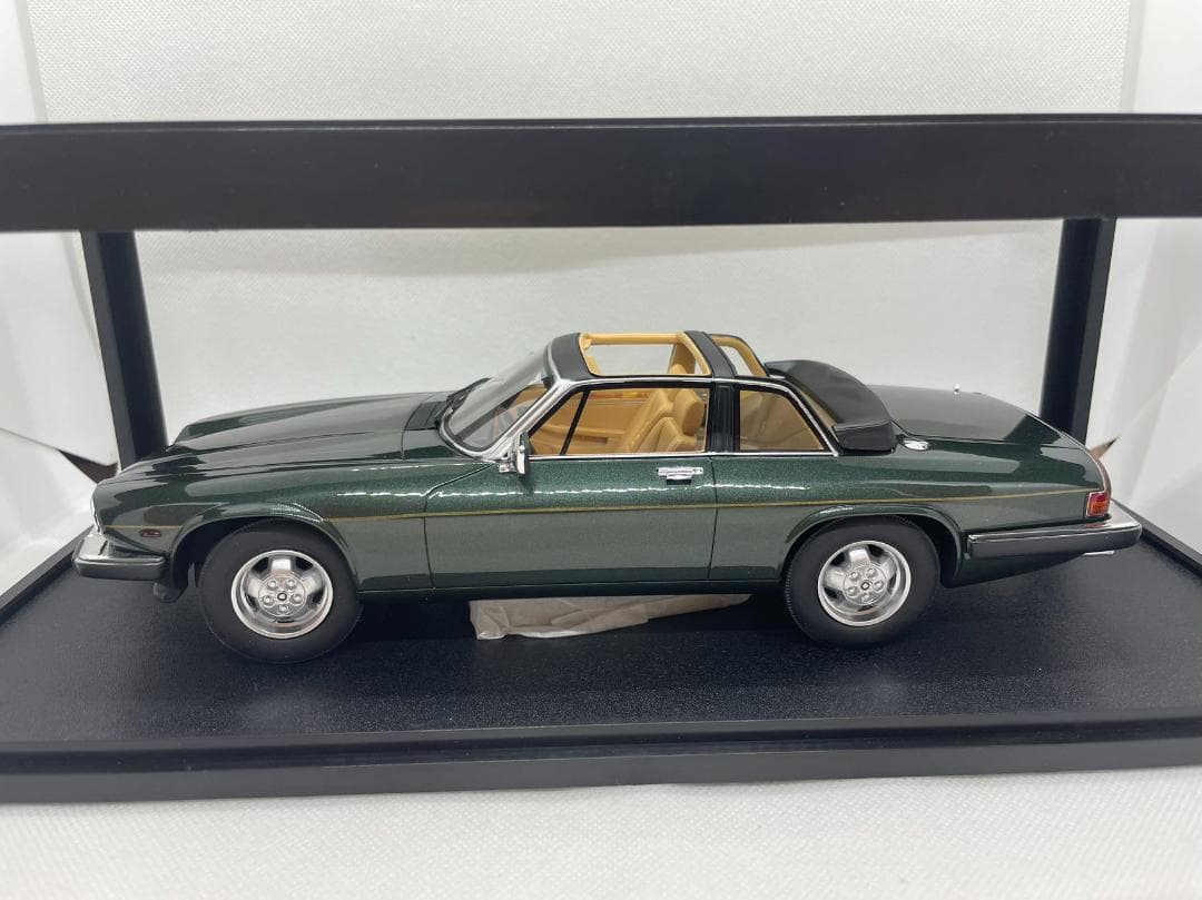 104-043 Cult 1/18 ジャガー XJ-SC Sage グリーン