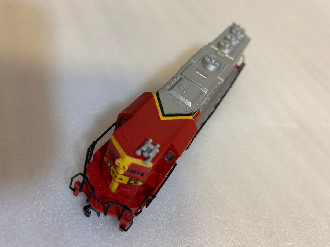 美品　Bachamann N Scale GP 50-SANTA FE 8759