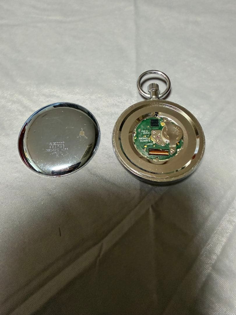 SEIKO クォーツ懐中時計 ホワイト文字盤