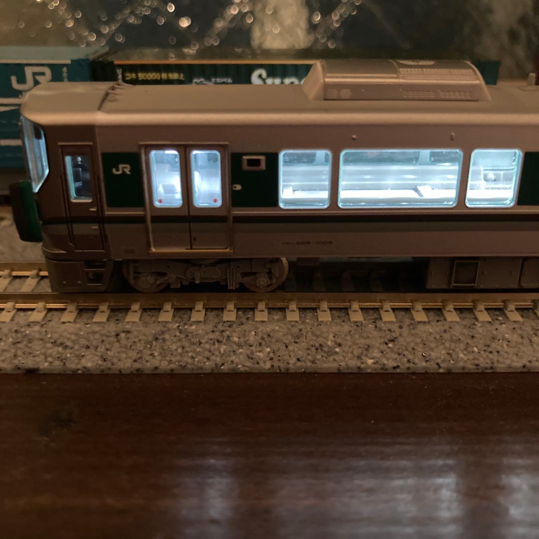 TOMIX 227系1000番台　TN化室内灯組み込み済み