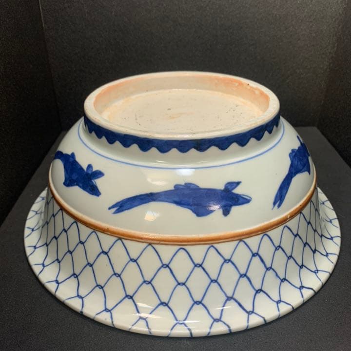 古伊万里網目文染付鉢　鯉　皿