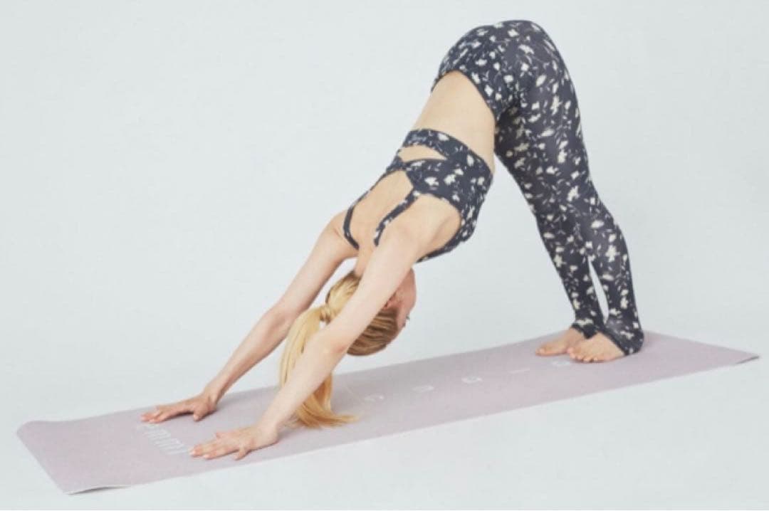 エミヨガ emmi yoga ヨガウェア セットアップ M