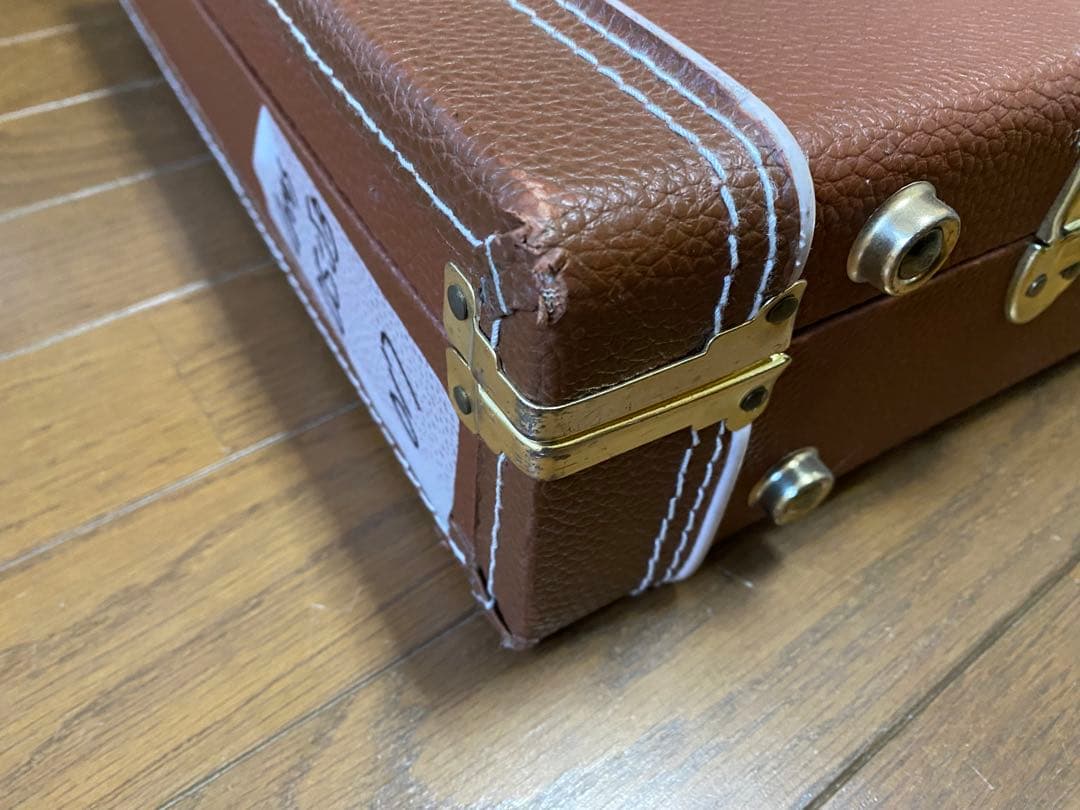 Crewsオリジナル、ベース用ハードケースです。