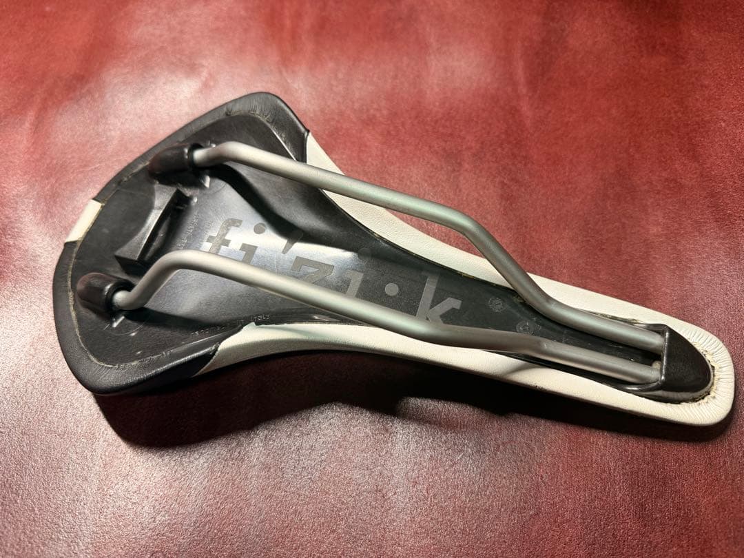 【セット】Fizik フィジーク サドル3個 ALIONE ANTARESなど