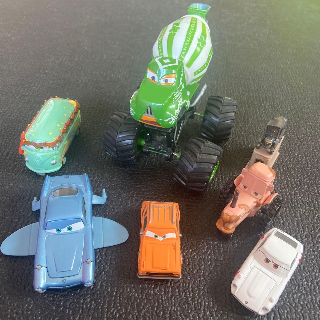 カーズ マテル　トミカ　ミニカー 7台