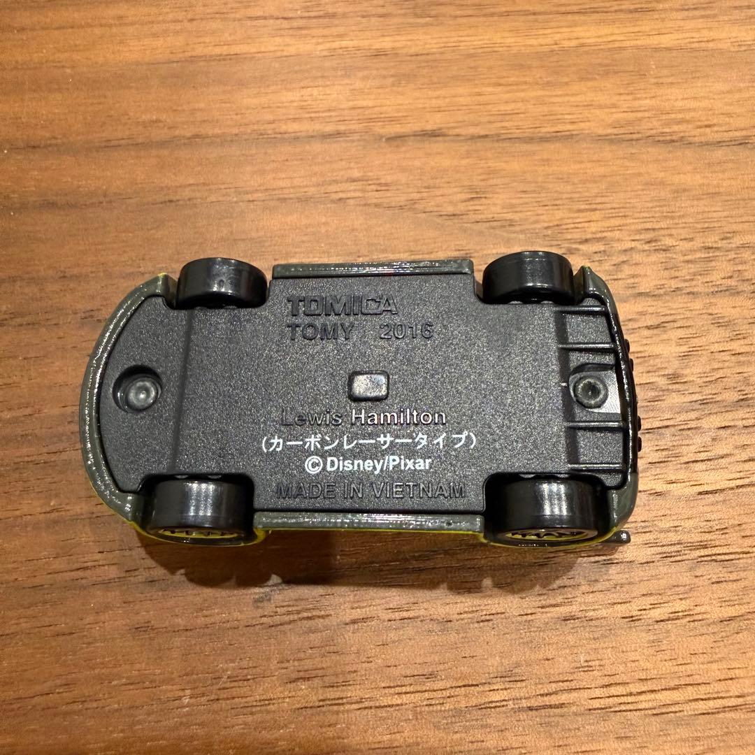カーズトミカ ルイス・ハミルトン カーボンレーサータイプ 箱付 廃番 入手困難
