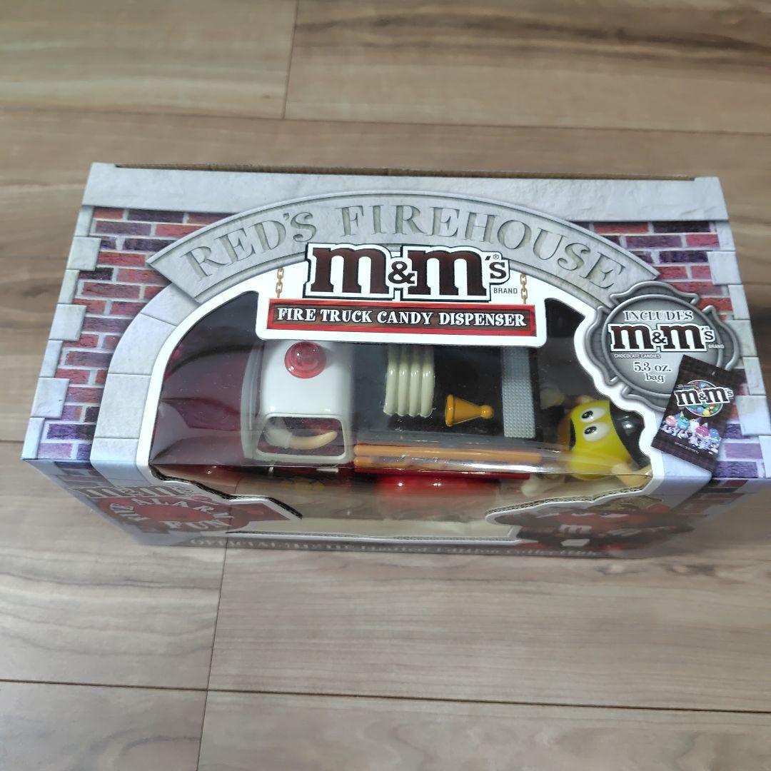 限定品 m&m's 消防車フィギュア ファイヤーマントラック　エムアンドエム
