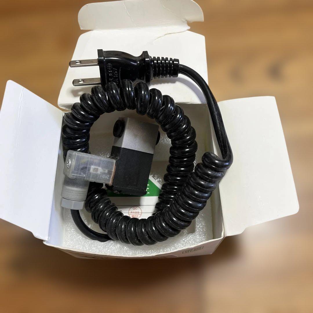 CO2ジェネレーター　化学反応式ボンベ2.5ℓ電磁弁付