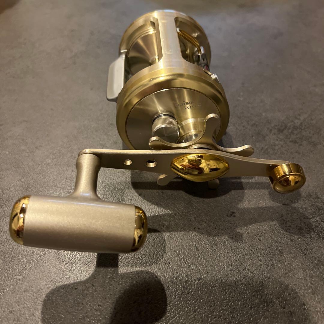 希少　ダイワ ミリオネア CV-Z 300F ベイトリール