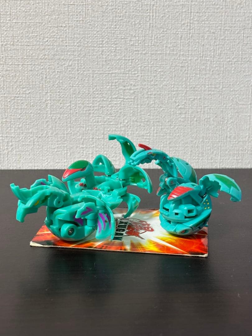 爆丸　まとめ売り　セガトイズ　35個+ジャンク品4個　爆丸ケース付き