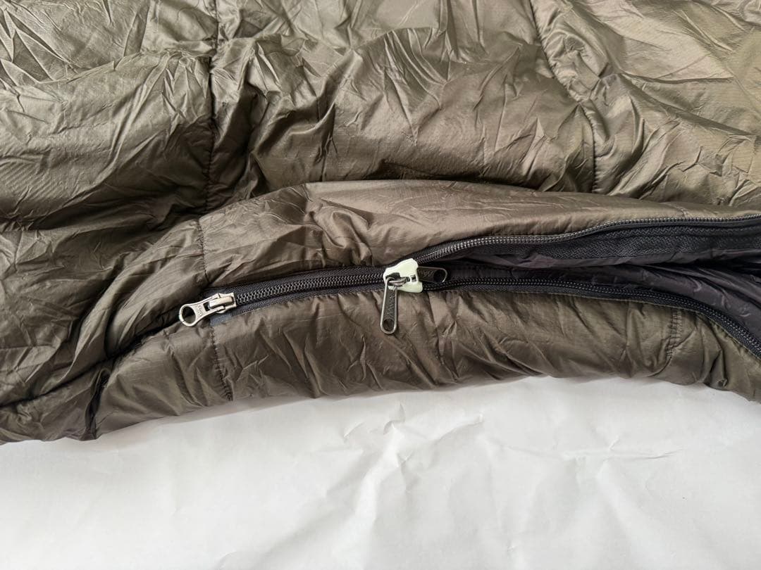 サ*ム様 ボ*ム様 NANGA SF800 寝袋 ダークカーキ