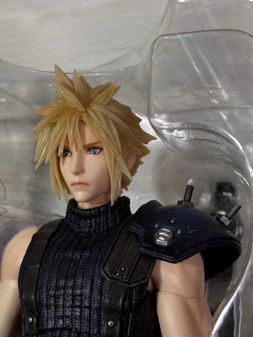 FF7 リメイク プレイアーツ改 クラウド・ストライフ