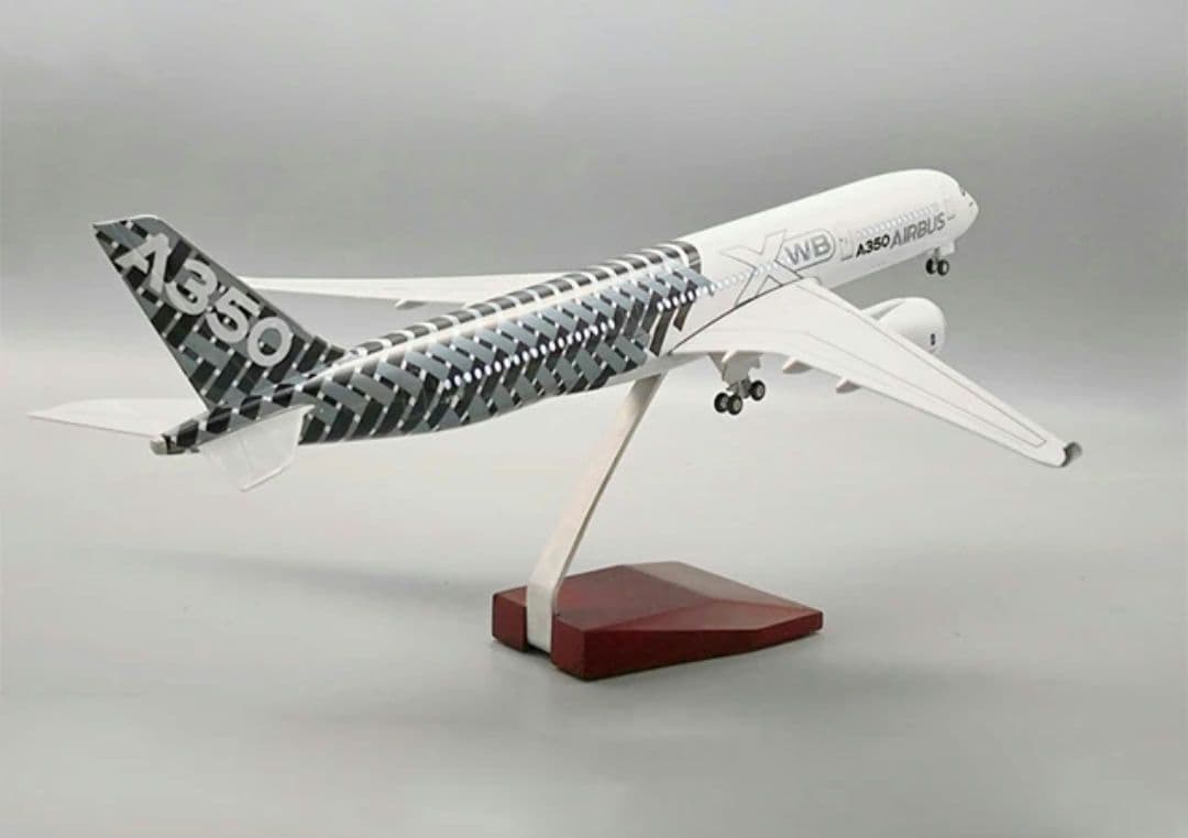 1/2 着 エアバス A350