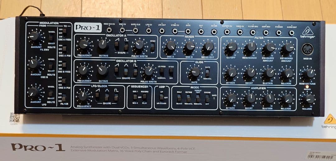 Behringer PRO-1 アナログシンセサイザー