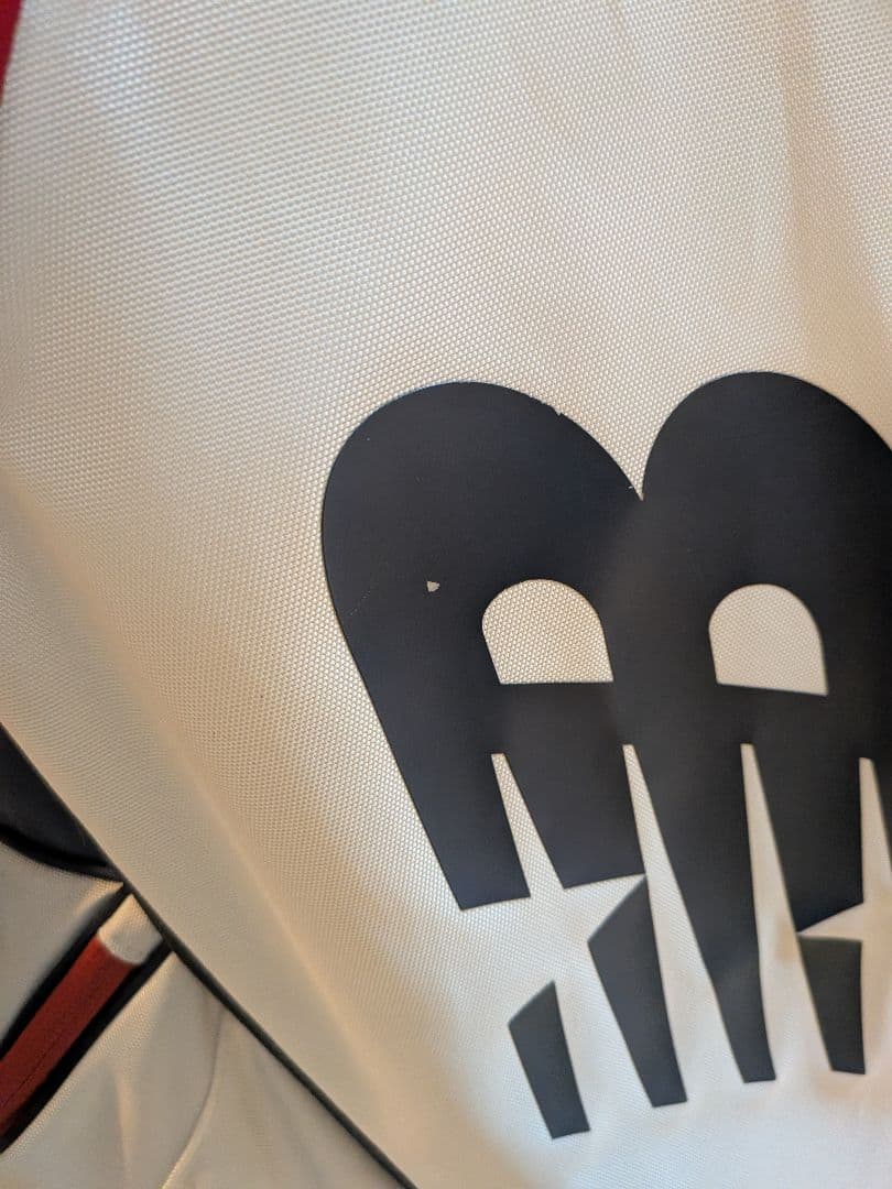 ニューバランススタンドバッグ　フード無し