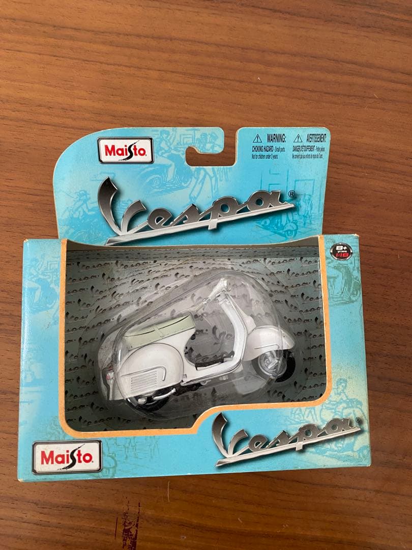 Maisto Vespa 160GS ミニカー 1/18