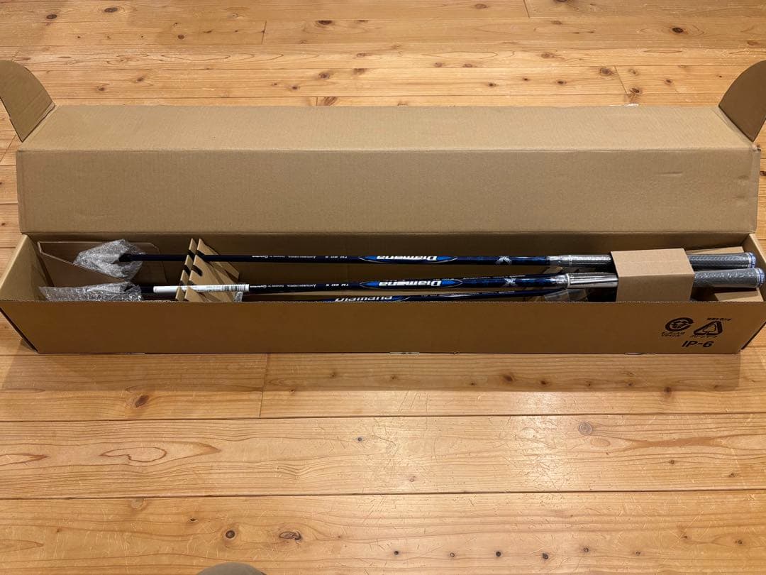 【未使用】 テーラーメイド　Qi アイアン #6-P 純正カーボン 　新品