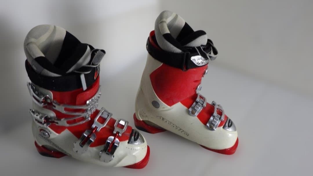 961/Atomic アトミック　レコ　スキー ブーツ 赤/白RECCO24ｃｍ