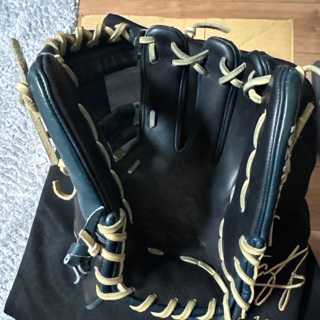 タ*ン様 Wilson 硬式用87型オーダーグローブ