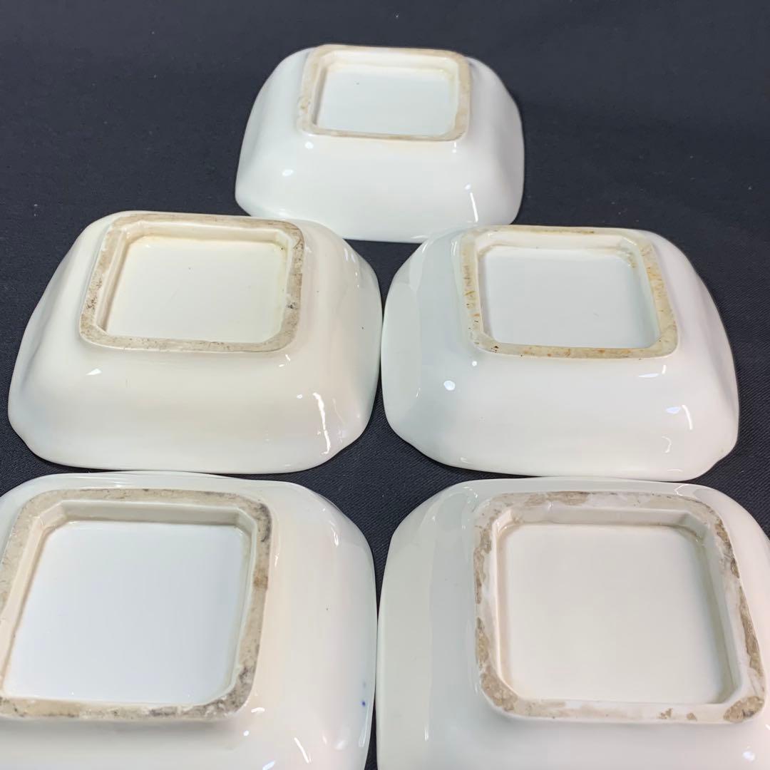 K542☆古い 愛媛 砥部焼 向井製 淡黄磁膾皿 5人前 陽刻 白磁 共箱付