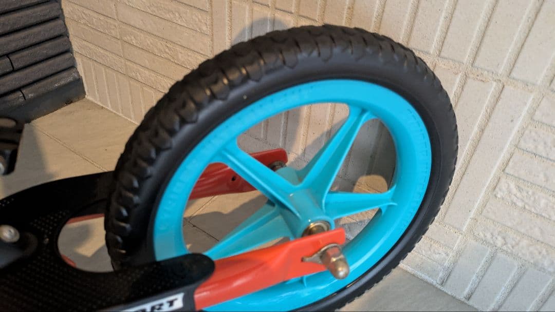 【美品】ストライダー　スポーツモデル　ピンク　12インチ　ムラサキスポーツ限定色