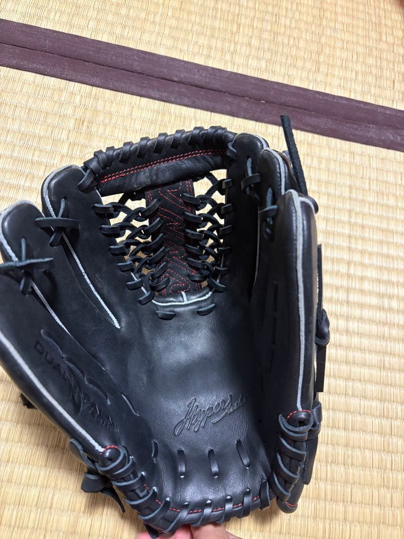 ローリングス黒 野球グローブ