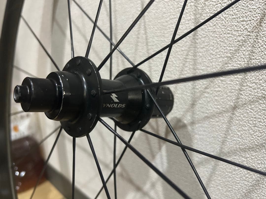 ◆レイノルズCarbonホイール後輪◆重量0.84kg リムハイト46mm10s