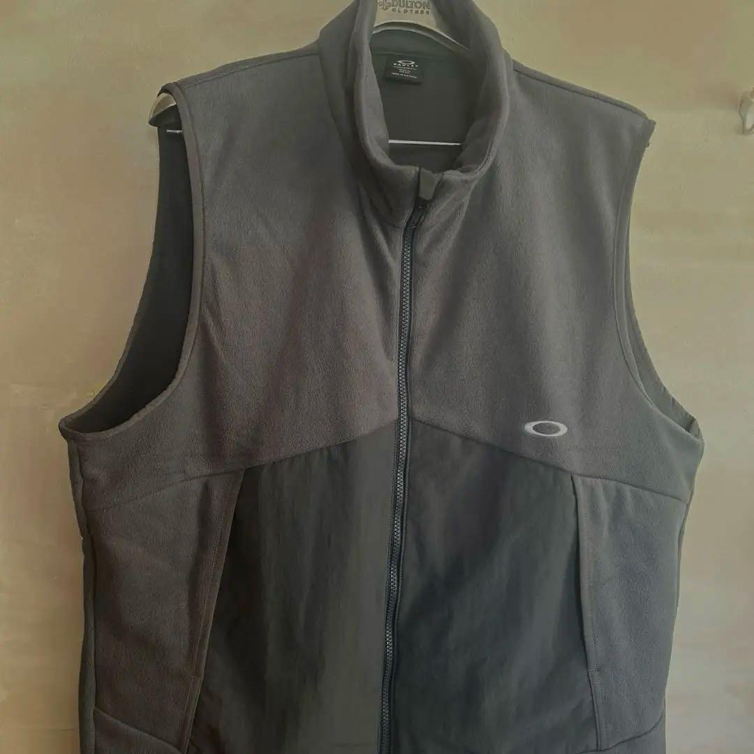 オークリーベスト