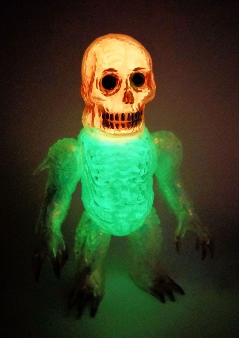 M*B様 スケルトン-X 黄目　ミュータント　スカルヘッドバット