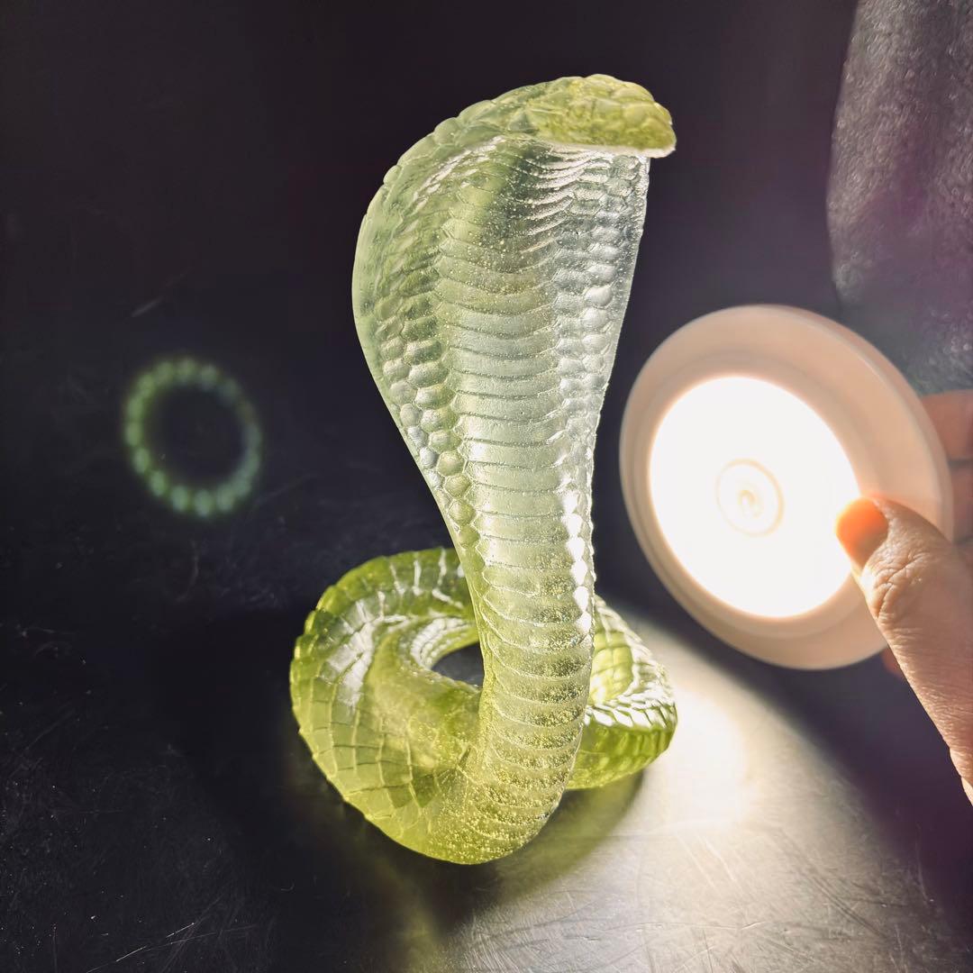 コブラ　緑　ドームフランス　ドーム　ナンシー　エミール・ガレ　蛇　クリスタル