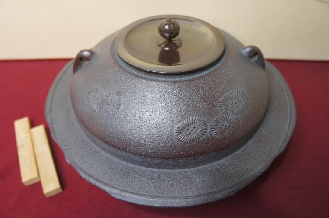 ☆美品 在銘 大型平蜘蛛釜 透木釜 　透木送料込み