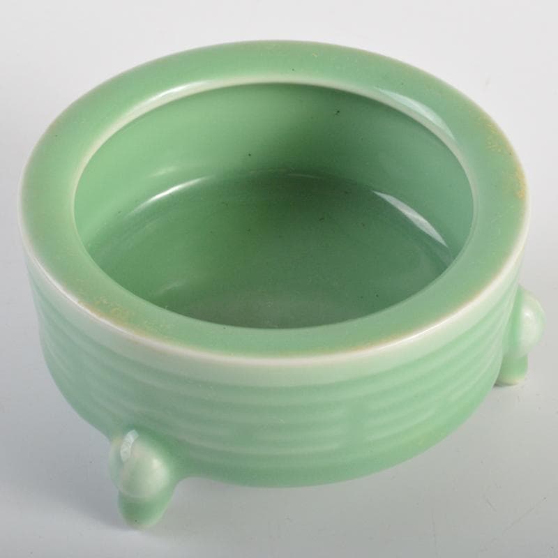 中国　龍泉窯青磁　刻線文三足香炉　N　R7057E