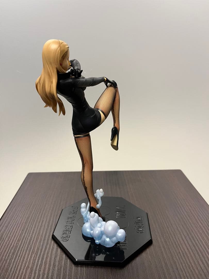 ワンピース　フィギュア pop カリファ