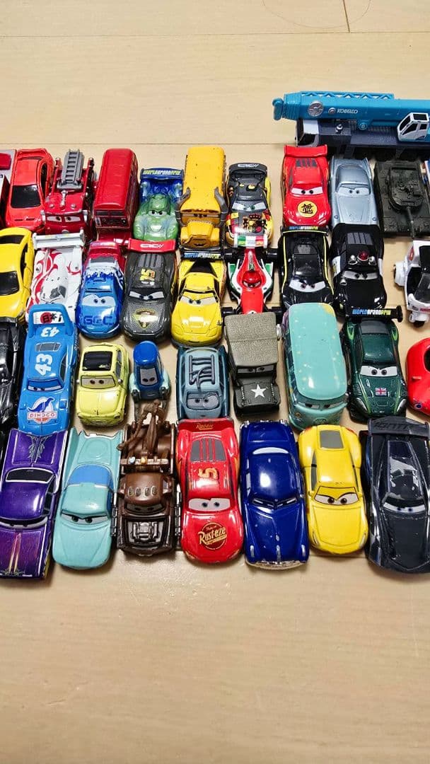 大人気トミカ&その他【カーズあり】ミニカー100台☆