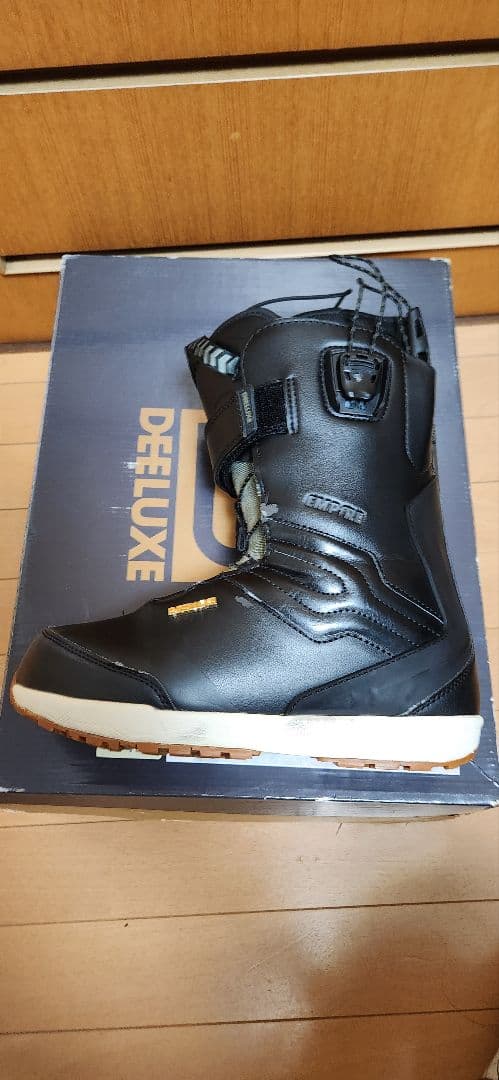 スノーボード deeluxe empire 26.5