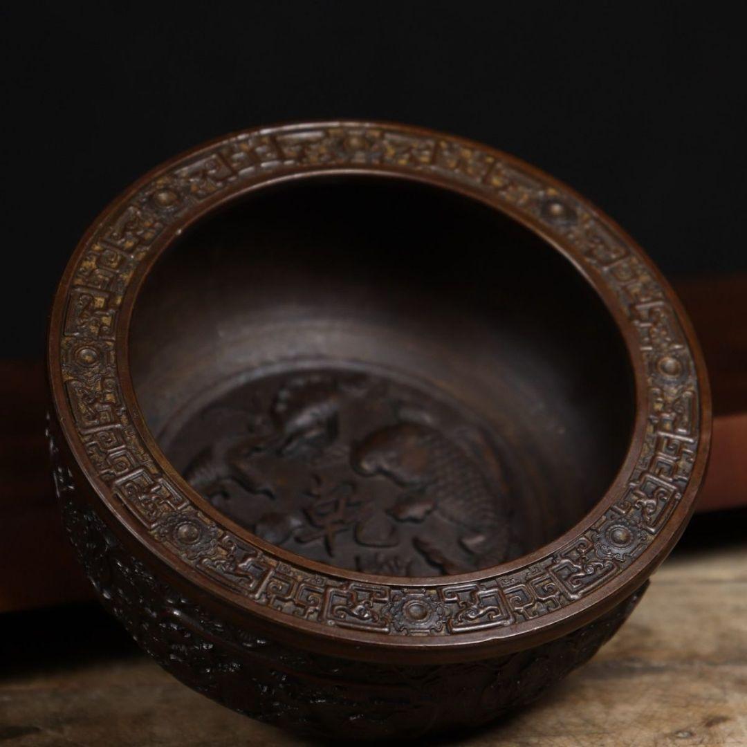 銅 細工 彫刻 乾坤聚宝盆 福禄寿喜 双魚紋飾 工芸品 美術品 置物
