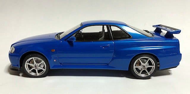 タミヤ　１／２４　ニッサン　スカイライン　GT-R　Ｖスペック（Ｒ３４）完成品