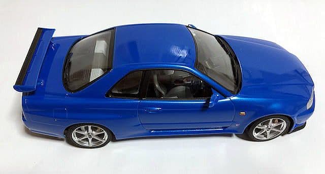タミヤ　１／２４　ニッサン　スカイライン　GT-R　Ｖスペック（Ｒ３４）完成品